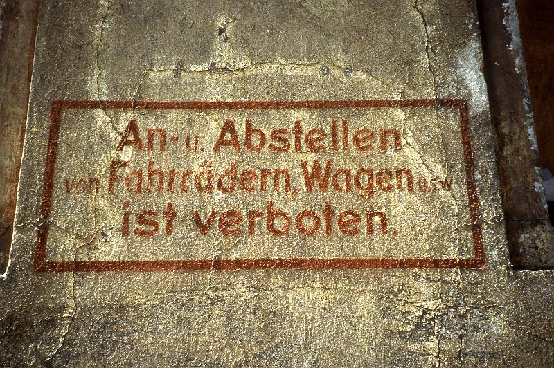 Dresden-Friedrichstadt, Roßthaler Str. 1, 19.4.1997 (2).jpg